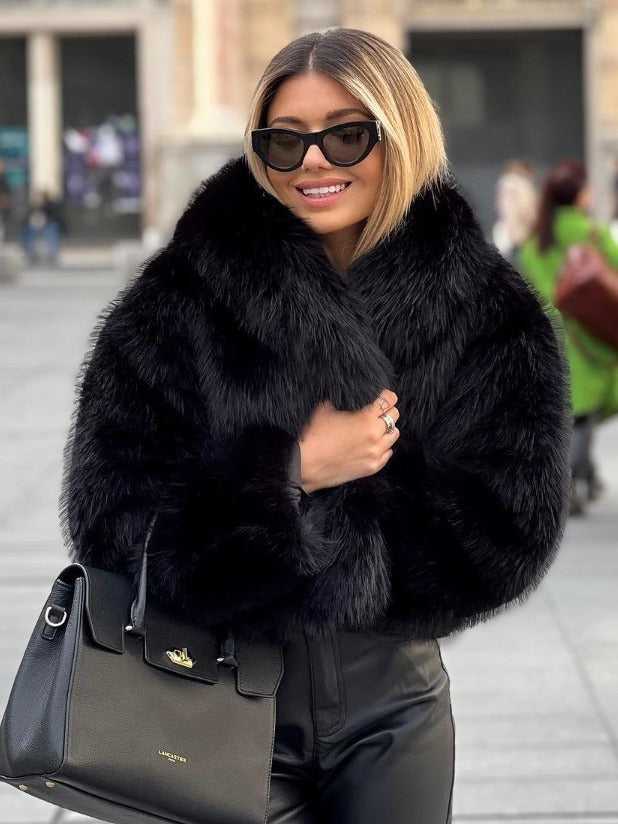 Women’s Plush Winter Coat With Classic Lapel Collar