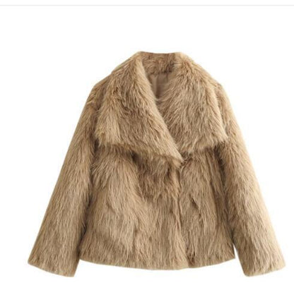 Women’s Plush Winter Coat With Classic Lapel Collar