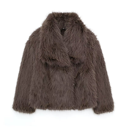 Women’s Plush Winter Coat With Classic Lapel Collar